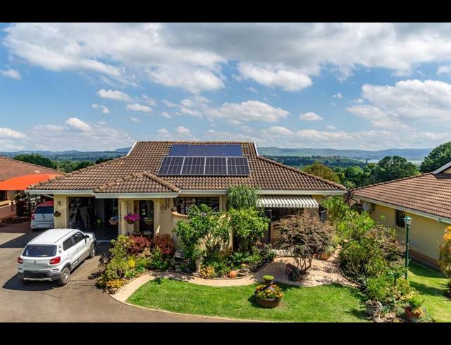 2 BEDROOM TOWNHOUSE FOR SALE IN EAGLE RIDGE ESTATE